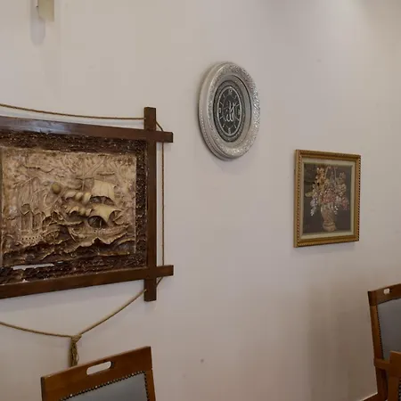 Restorant Halal Il Tramonto. فندق Vorë