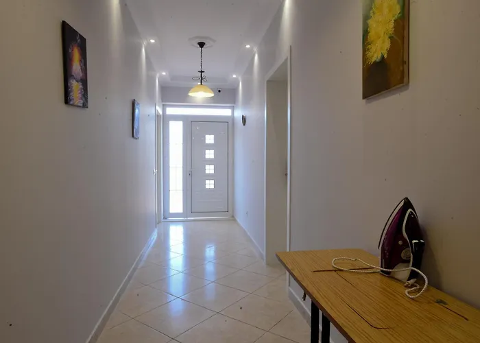 Restorant Halal Il Tramonto. מלון Vorë