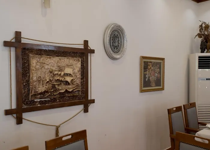 Restorant Halal Il Tramonto. מלון Vorë