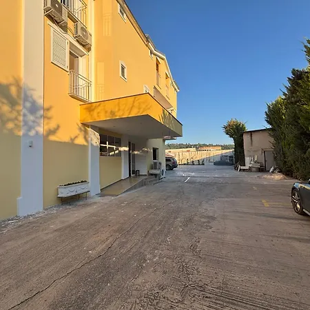 Restorant Halal Il Tramonto. 酒店