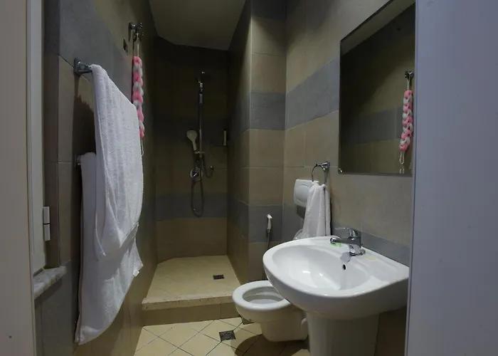 Restorant Halal Il Tramonto. Hotel Vorë