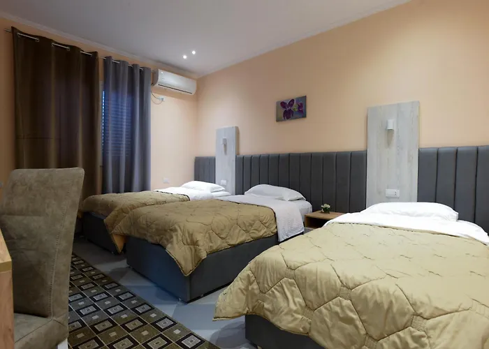 Restorant Halal Il Tramonto. 호텔 4*