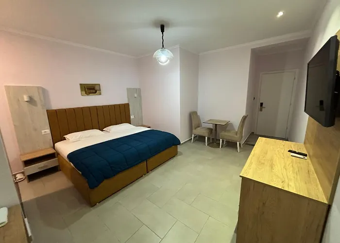 Restorant Halal Il Tramonto. 호텔 Vorë