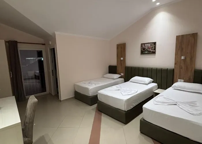 Restorant Halal Il Tramonto. Hotel Vorë